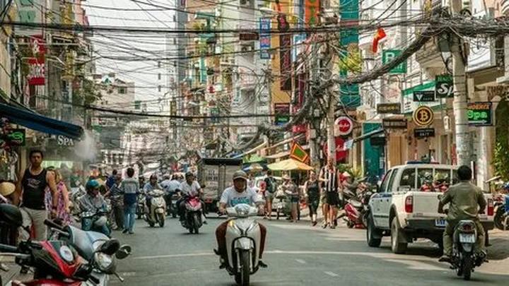 Chuyên gia Hotspot Matrix phân tích: Cặp đôi đóng mẹ con trên phim và marketing video