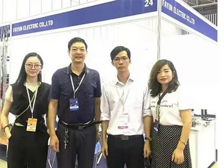 HOT: Tiểu Yến Tử - Hạ Tử Vy - - Cảm hứng video marketing từ Hotspot Matrix